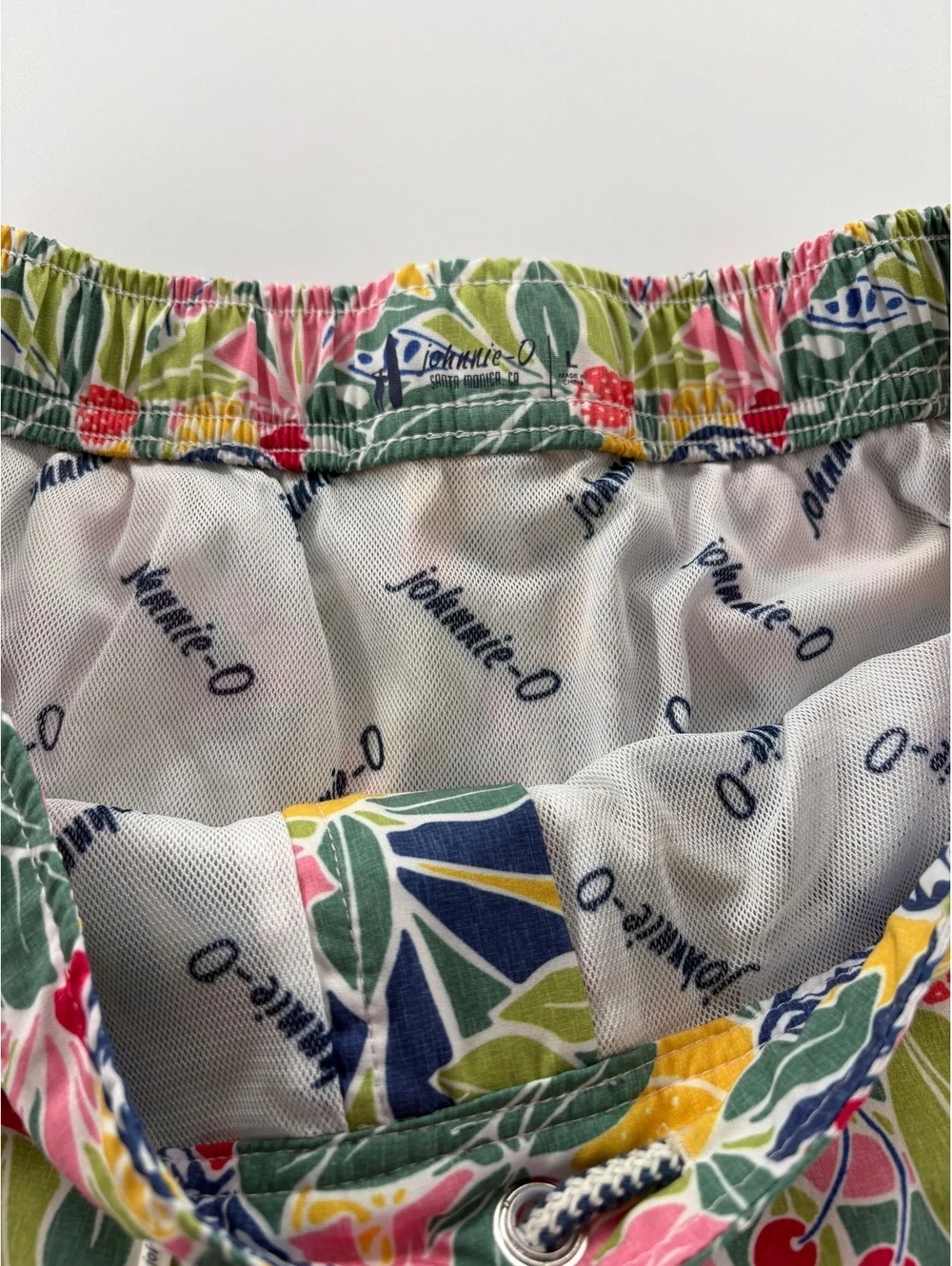 Johnnie-O Swim Trunks Men's L Tropical Fruit Floral Print